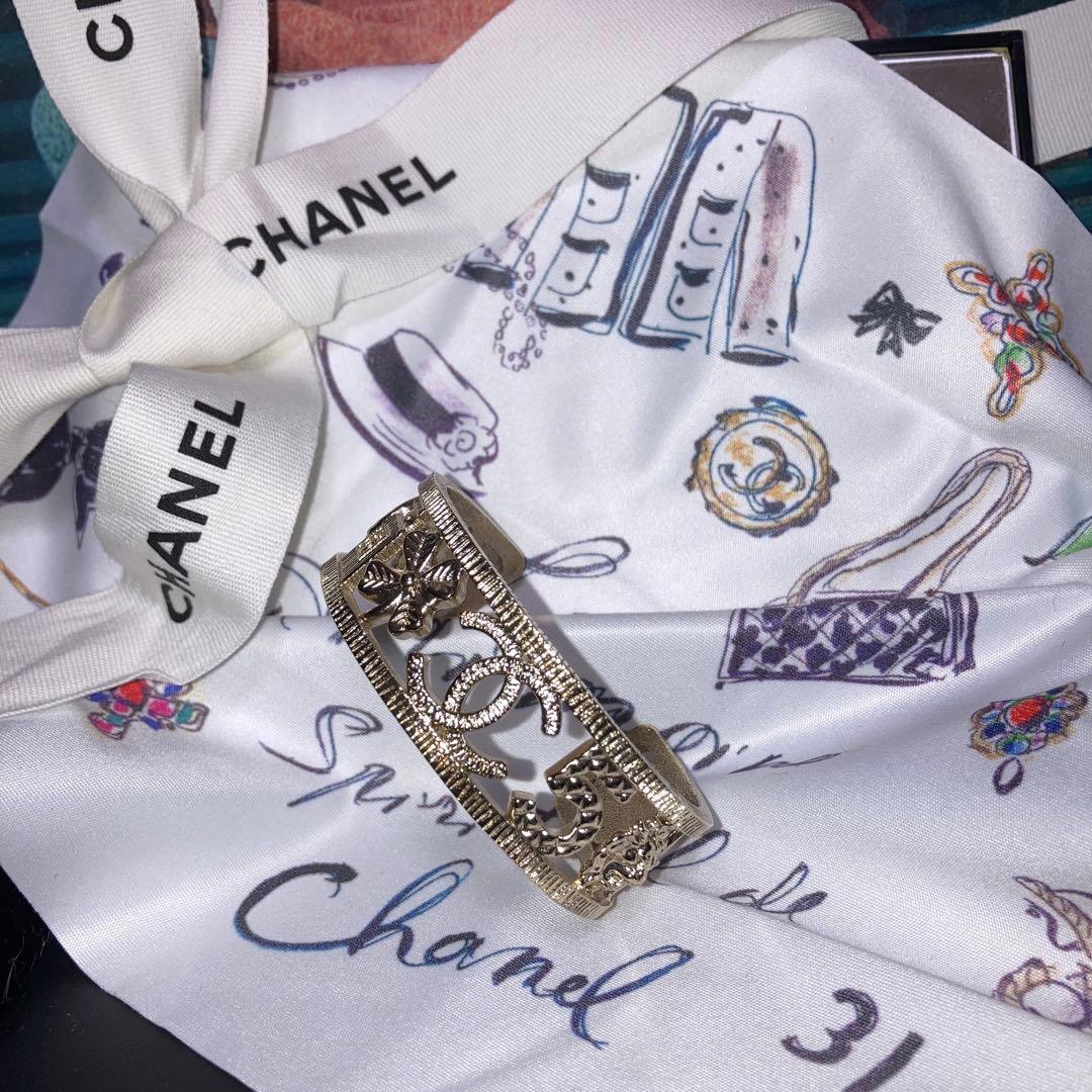 超美品☆希少☆かっこいい☆CHANEL☆バングル☆ブレスレット☆シンボル☆