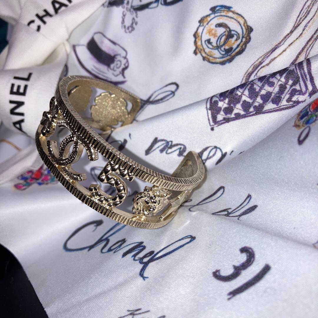 超美品☆希少☆かっこいい☆CHANEL☆バングル☆ブレスレット☆シンボル☆