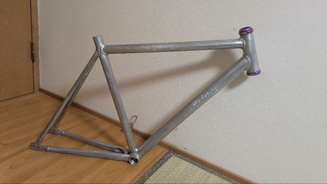 ピストバイク　フレーム　メーカー不明　アルミ