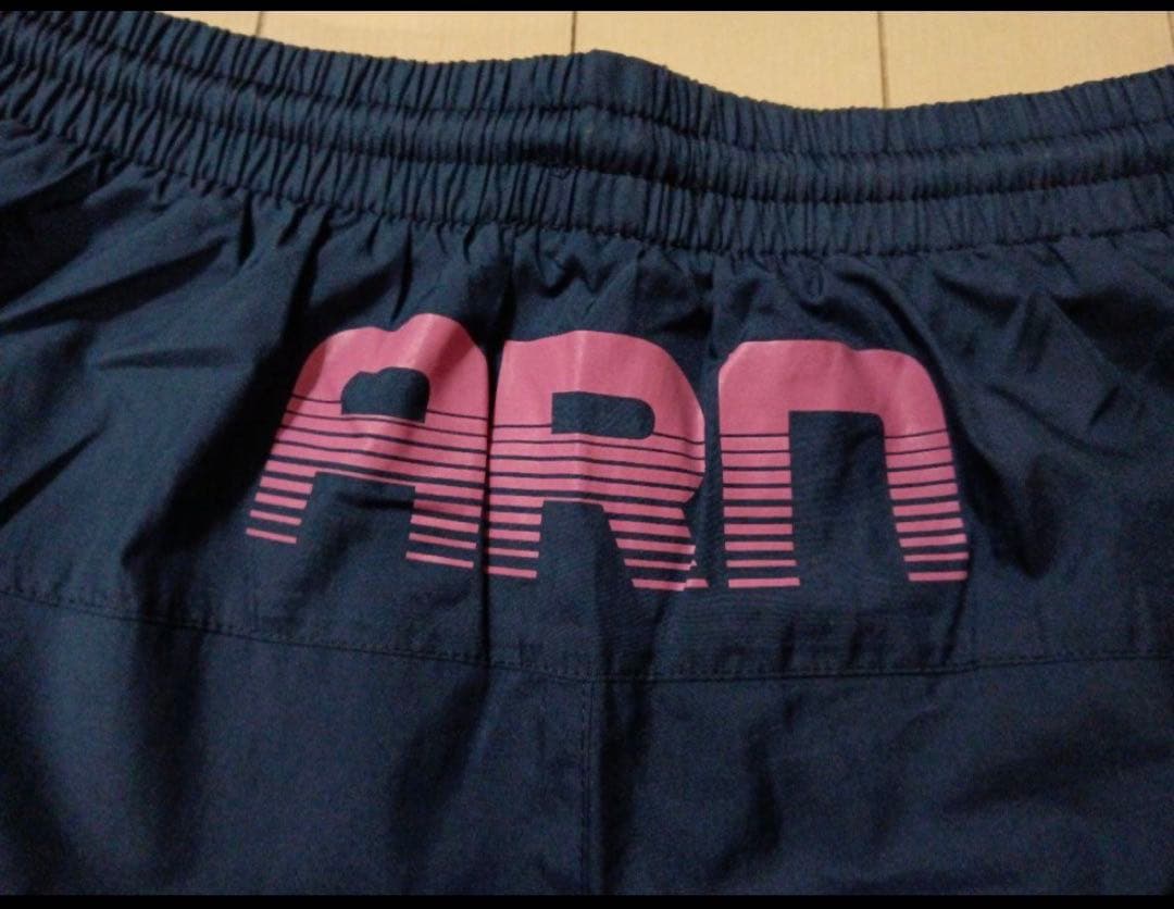 arenaアリーナ ナイロン セットアップ上下 水泳ARS-1086 1046P