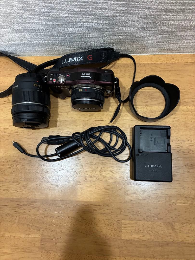 デジカメ　Panasonic LUMIX DMC-GF3 美品
