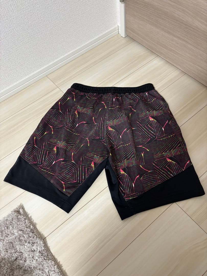YONEX バドミントン ハーフパンツ 廃盤品　Mサイズ
