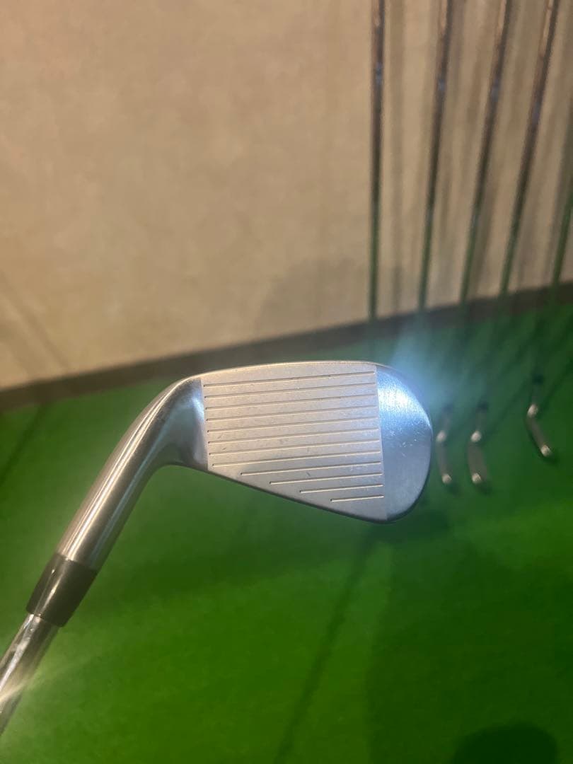 タイトリスト　T100 2023年モデル　P-5