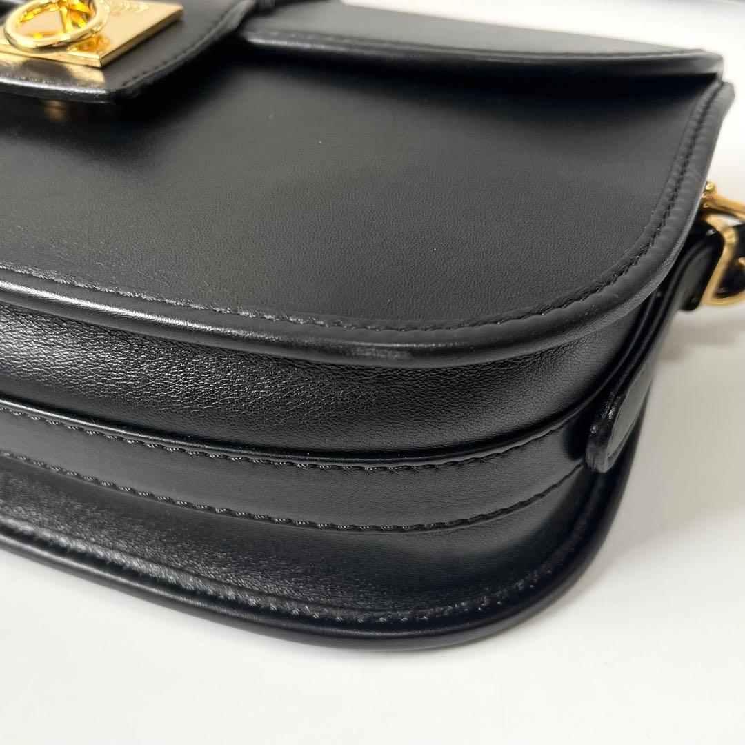 セリーヌ　ショルダーバッグ　ガンチーニ　レザー　ブラック　斜め掛け　イタリア製