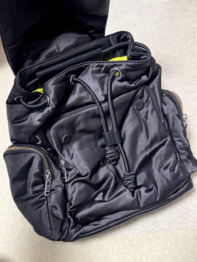 DIESELブラックナイロンリュック