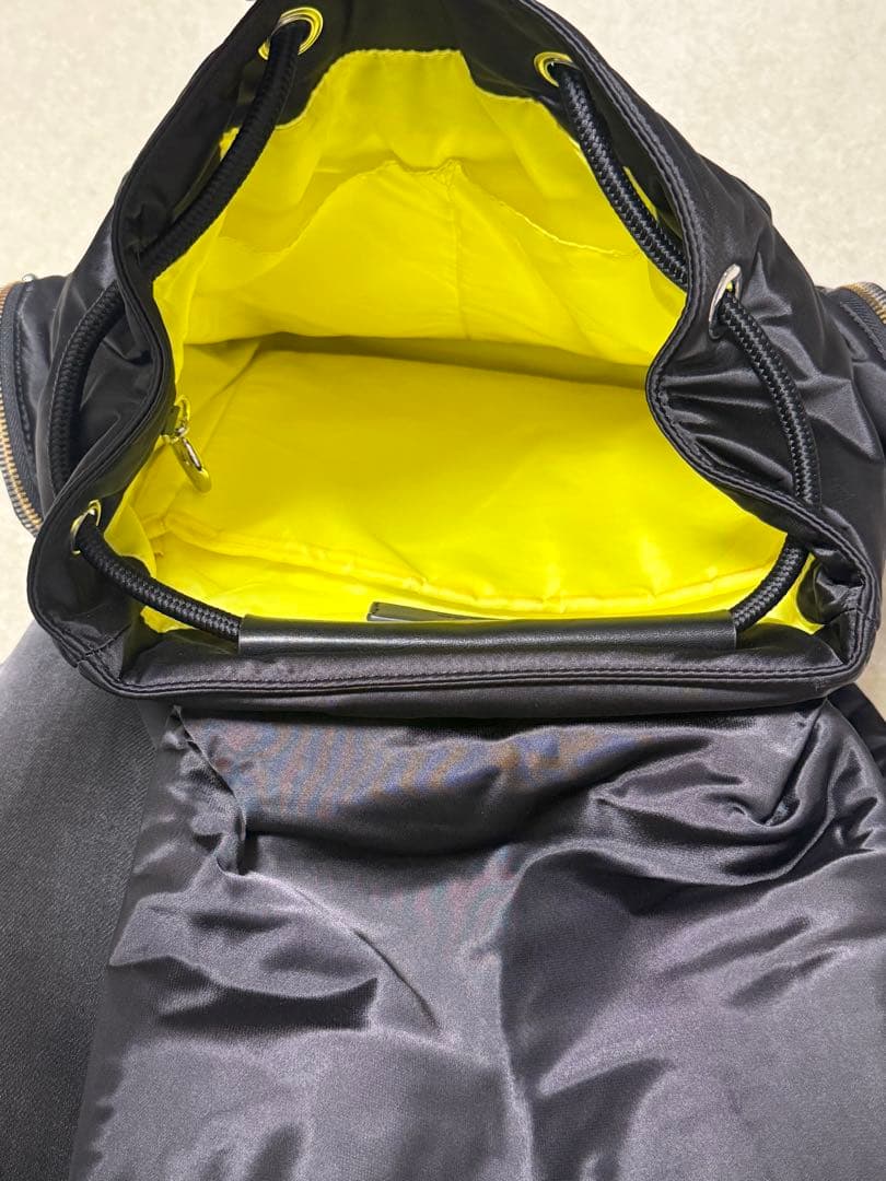 DIESELブラックナイロンリュック