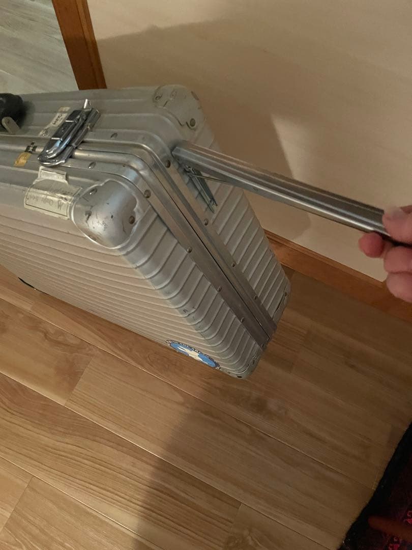 貴重！リモワ×プラダコラボ シルバー アルミキャリーケース