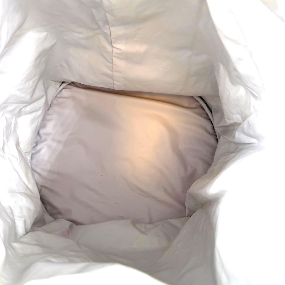 CHANEL シャネル　ノベルティプールバッグ　ブラック