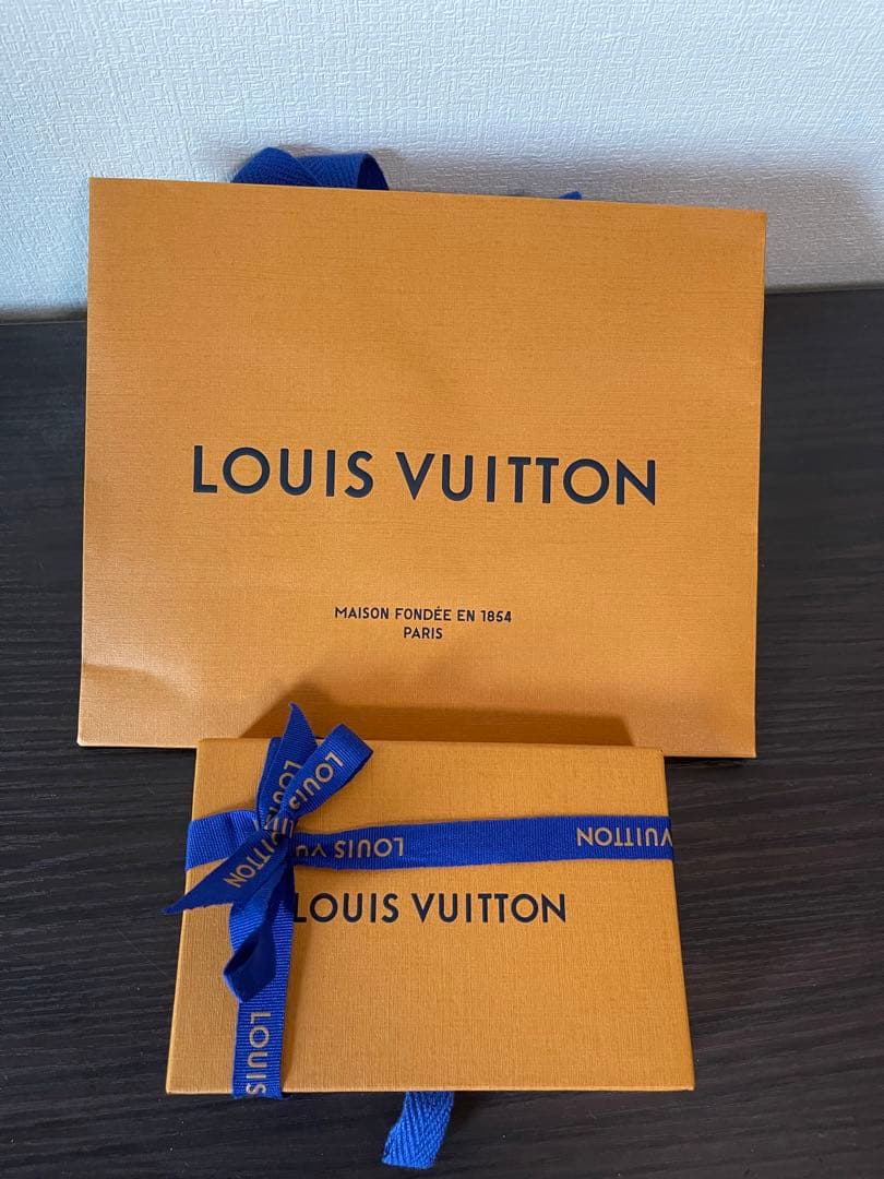 ルイヴィトン　ミュルティクレ 4