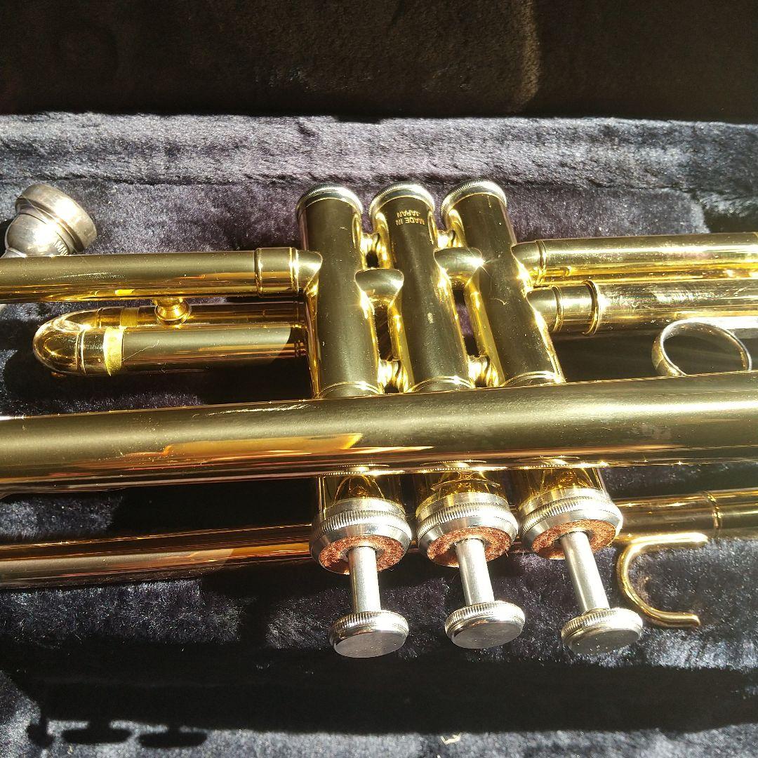 美品　ヤマハ トランペットYTR1335　ゴールド　YAMAHA
