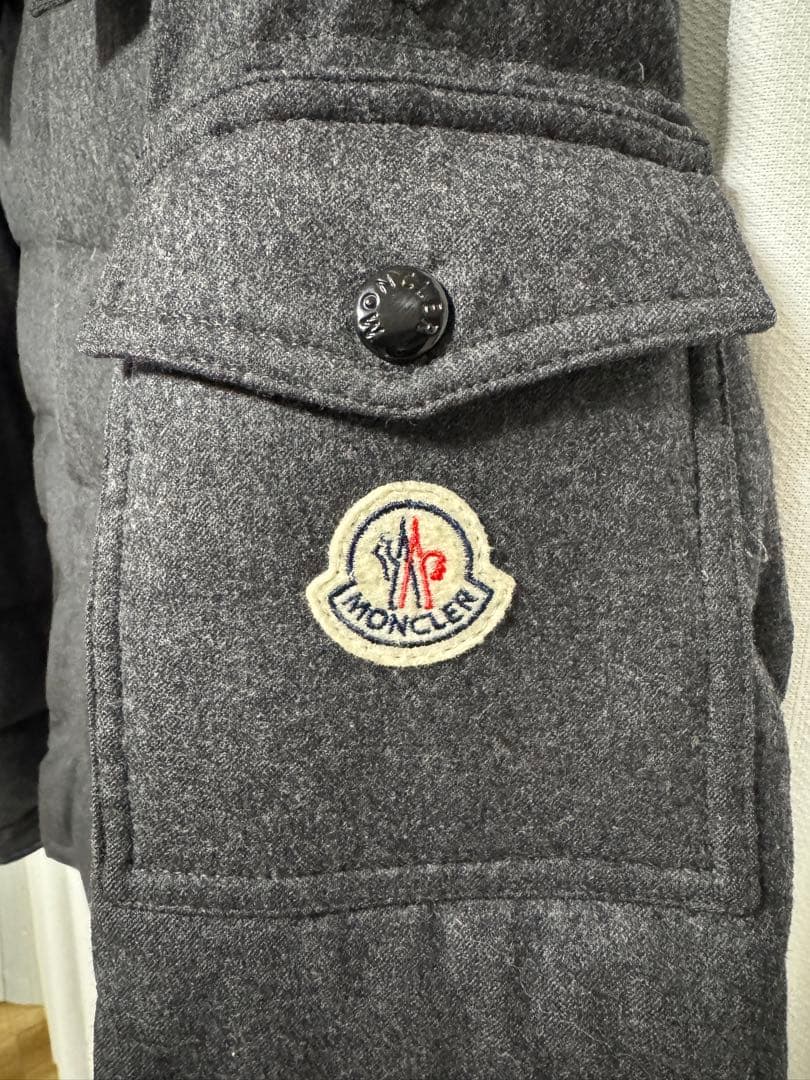 MONCLER MONTGENEVRE モンクレール モンジュネーブル 【美品】