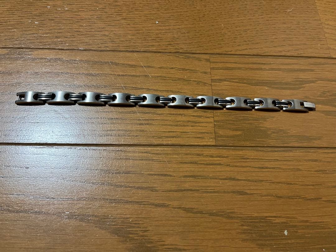 phiten ファイテン ブレスレット　ハードコートチタンブレスLサイズ