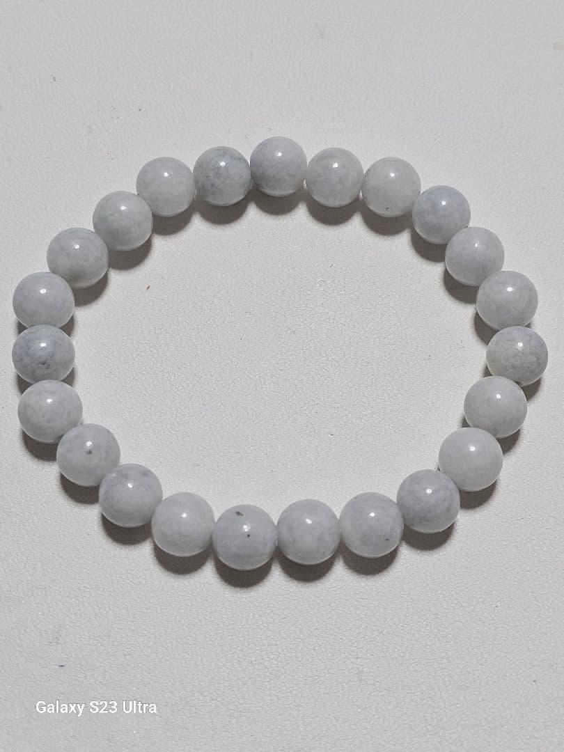 糸魚川青翡翠淡い氷種青翡翠８mm２３玉ブレスレット画像入り証明書付き