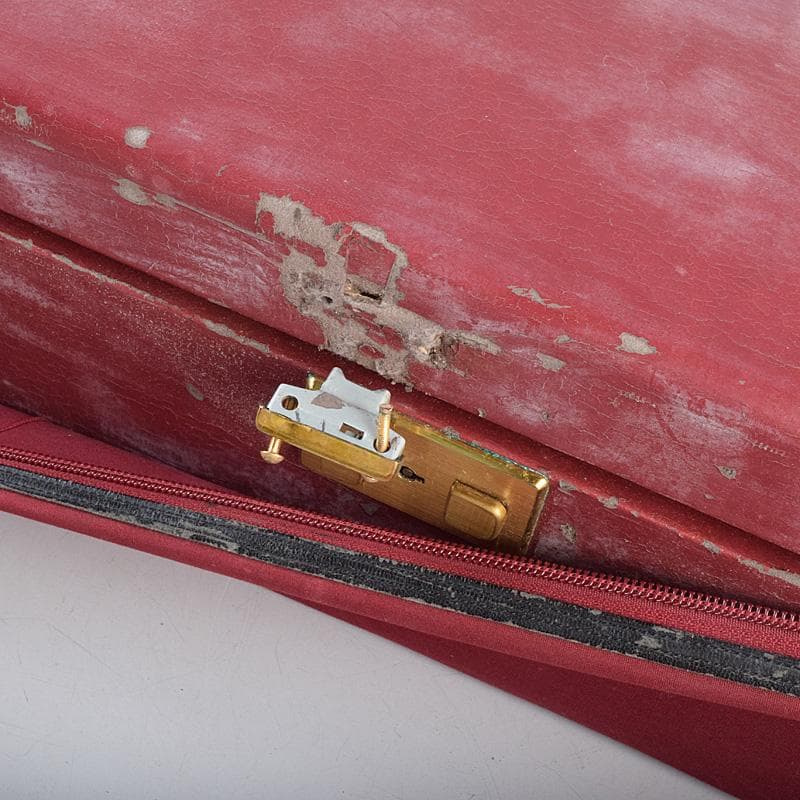 和楽器 弦楽器 唐木紫檀棹 金細三味線 ハードケース付 M R9317B - メルカリ