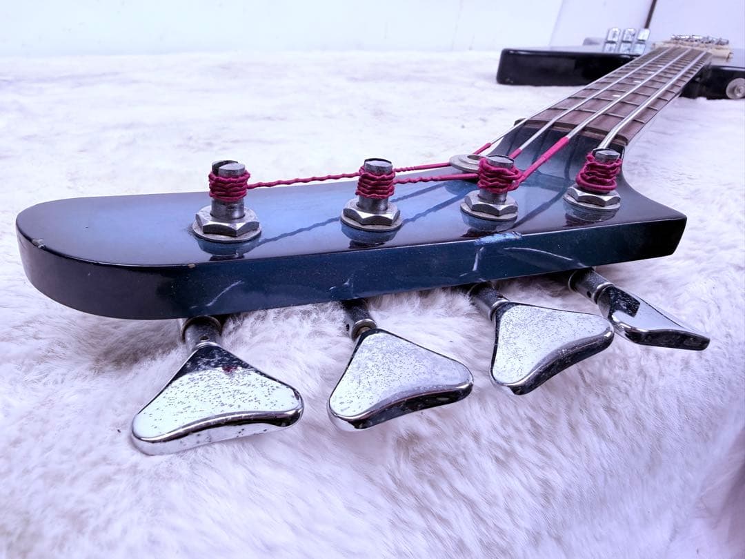 貴重品♪ Fernandes EXB-85 Explorer Bass - メルカリ