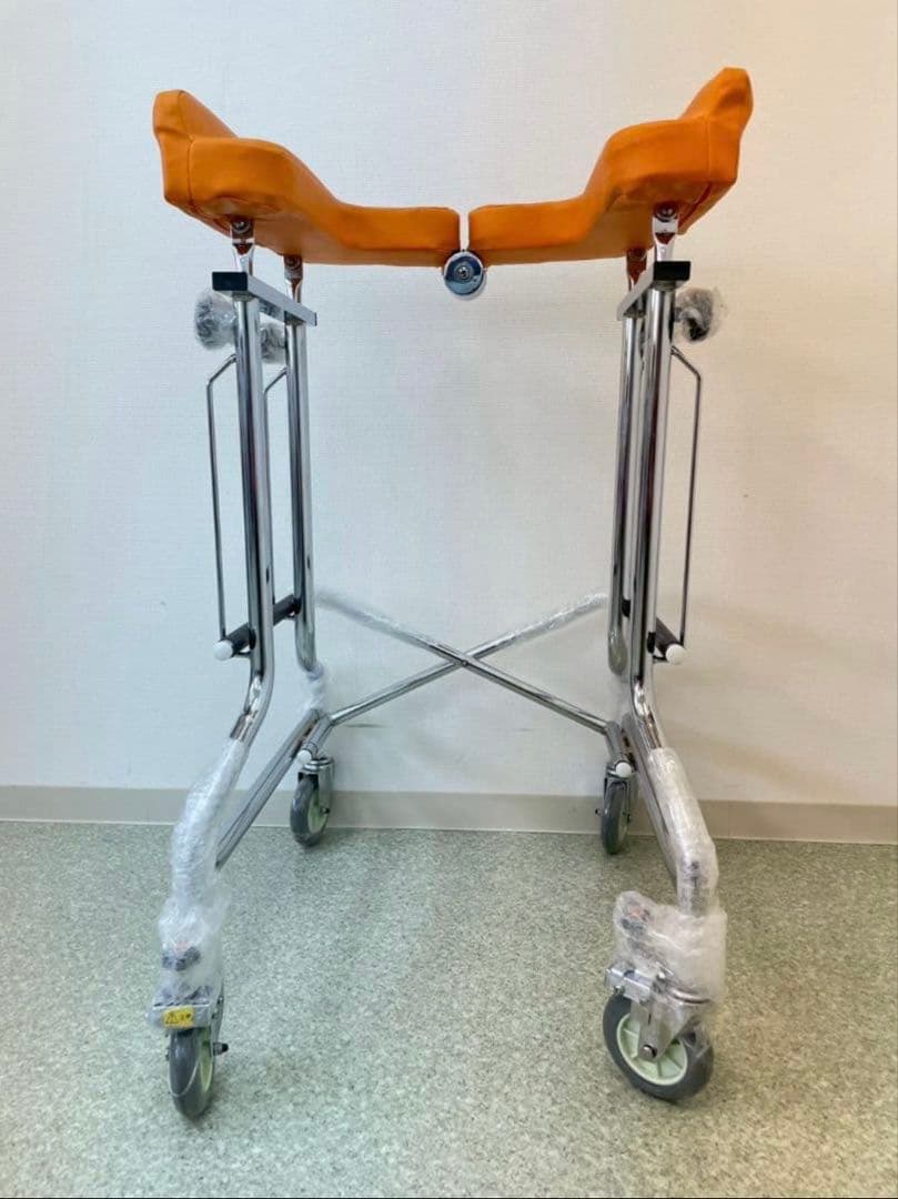 used 医療歩行器：アルコー1G-T型