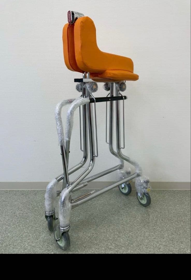 used 医療歩行器：アルコー1G-T型