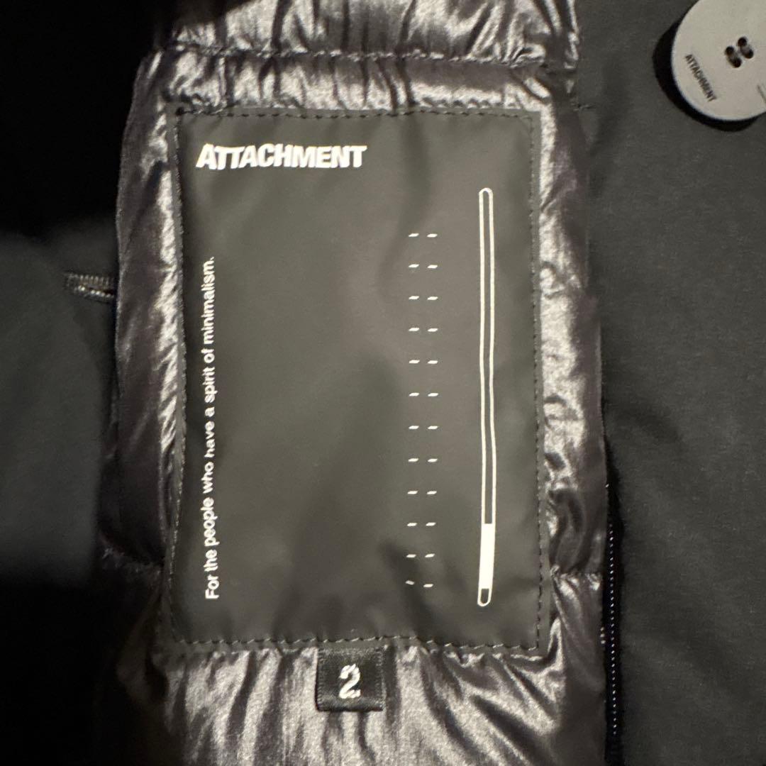 ATTACHMENT T400ノイズコーティングストレッチタフタ ダウンコート