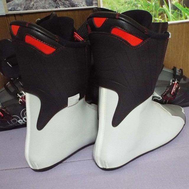 新品＆未使用スキー靴_ROSSIGNOL ALIAS70_25.5cm