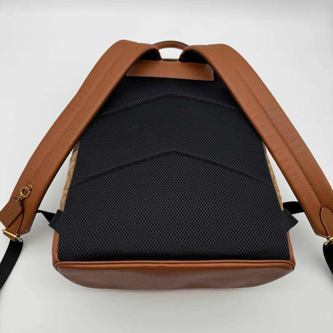 【極美品】コーチ×ディズニー ミッキーレザーリュック シグネチャー ジャカード