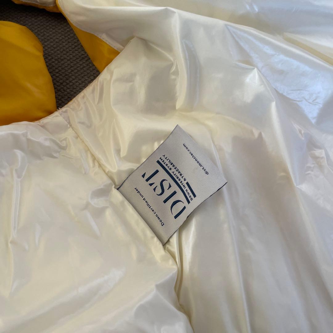 MONCLERノースリーブ ダウンジャケット