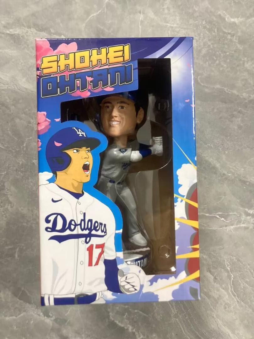 大谷翔平ボブルヘッドグレービジターユニフォーム5/16配布1700個限定