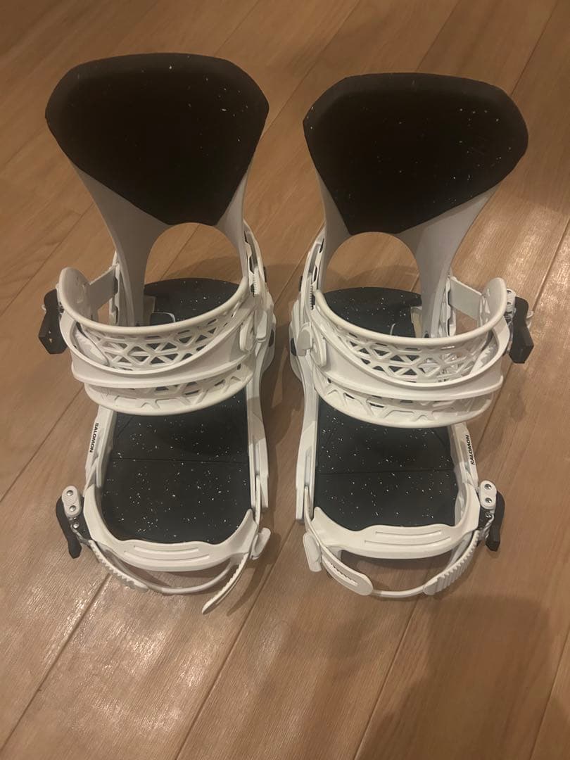 SALOMON DISTRICT HPS ホワイト24-25 中井モデルMサイズ