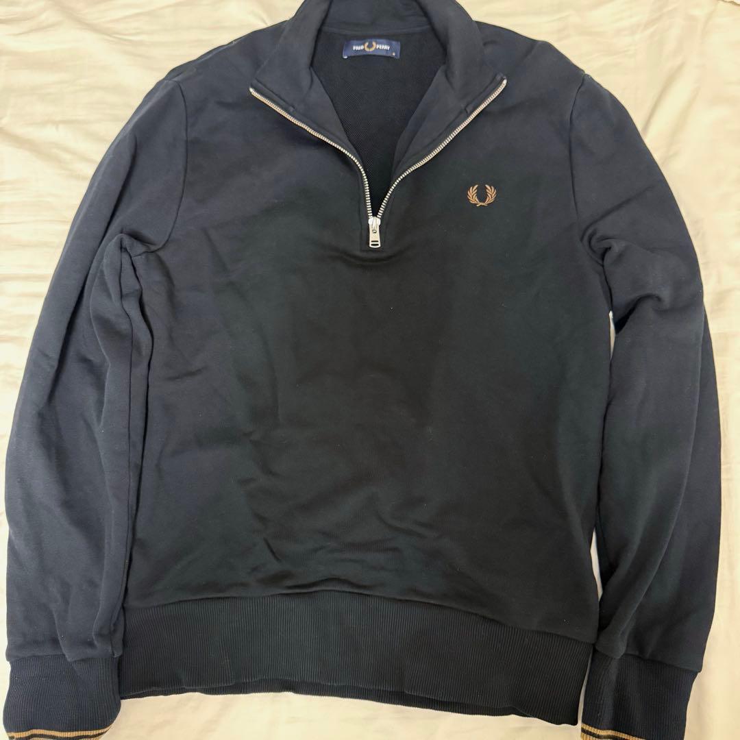 【完売品】FRED PERRY フレッドペリー ハーフジップスウェットM3574
