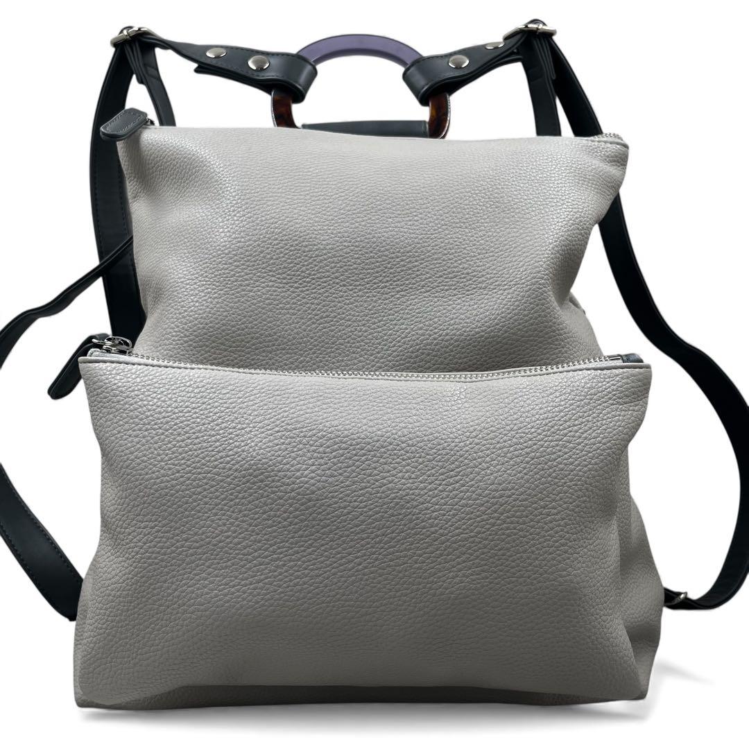 【極美品】 イアパピヨネ Dリュック マルチウェイバッグ ライトグレー A4収納