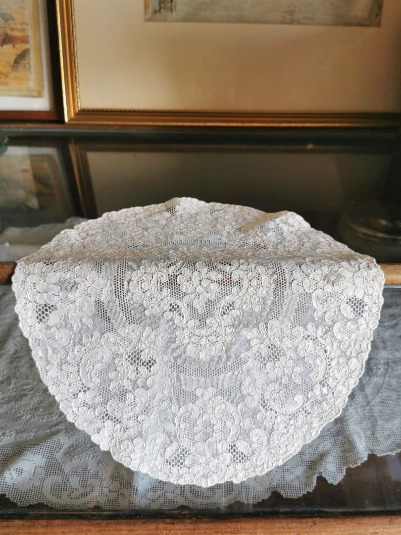 ヴィンテージフランス アランソンレース 淡ピンク 様々なチュール 薔薇のドイリー