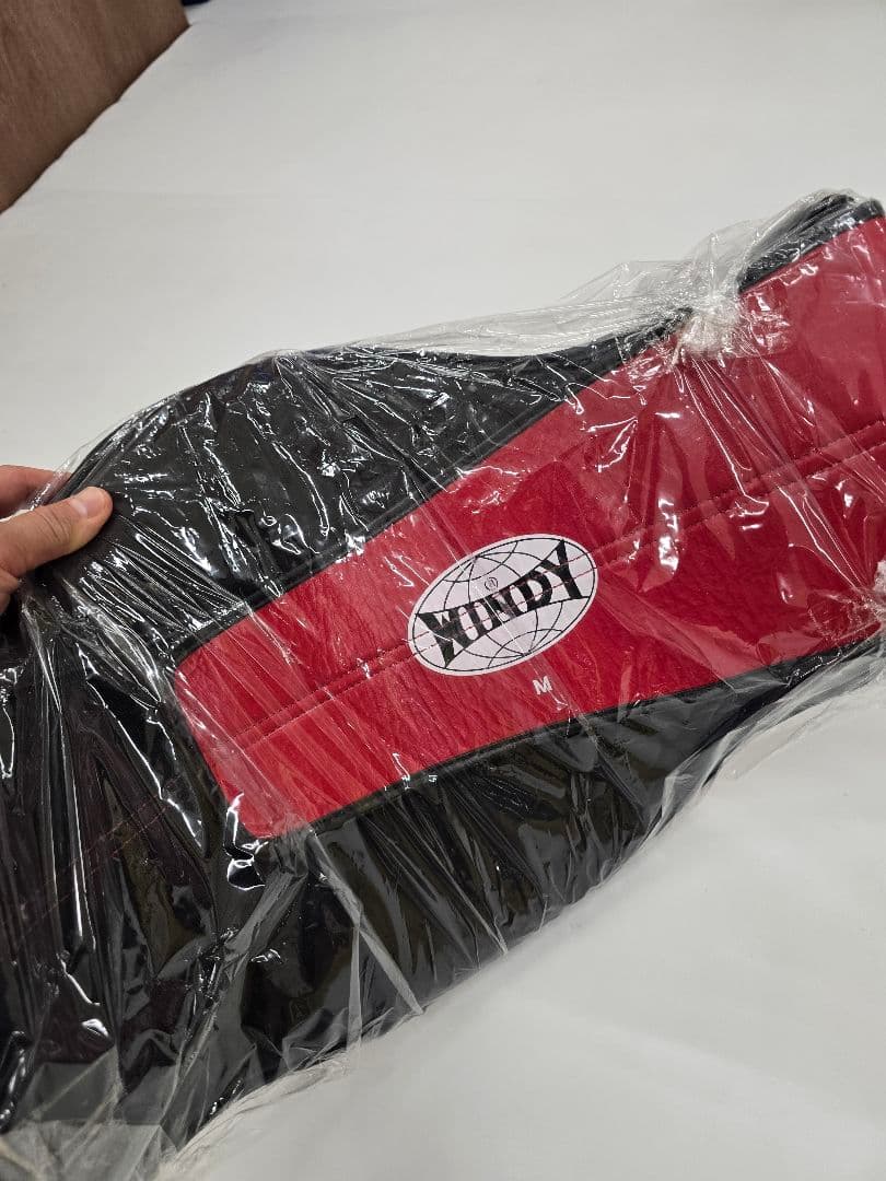 WINDY ボディープロテクター Mサイズ レッド　新品未使用