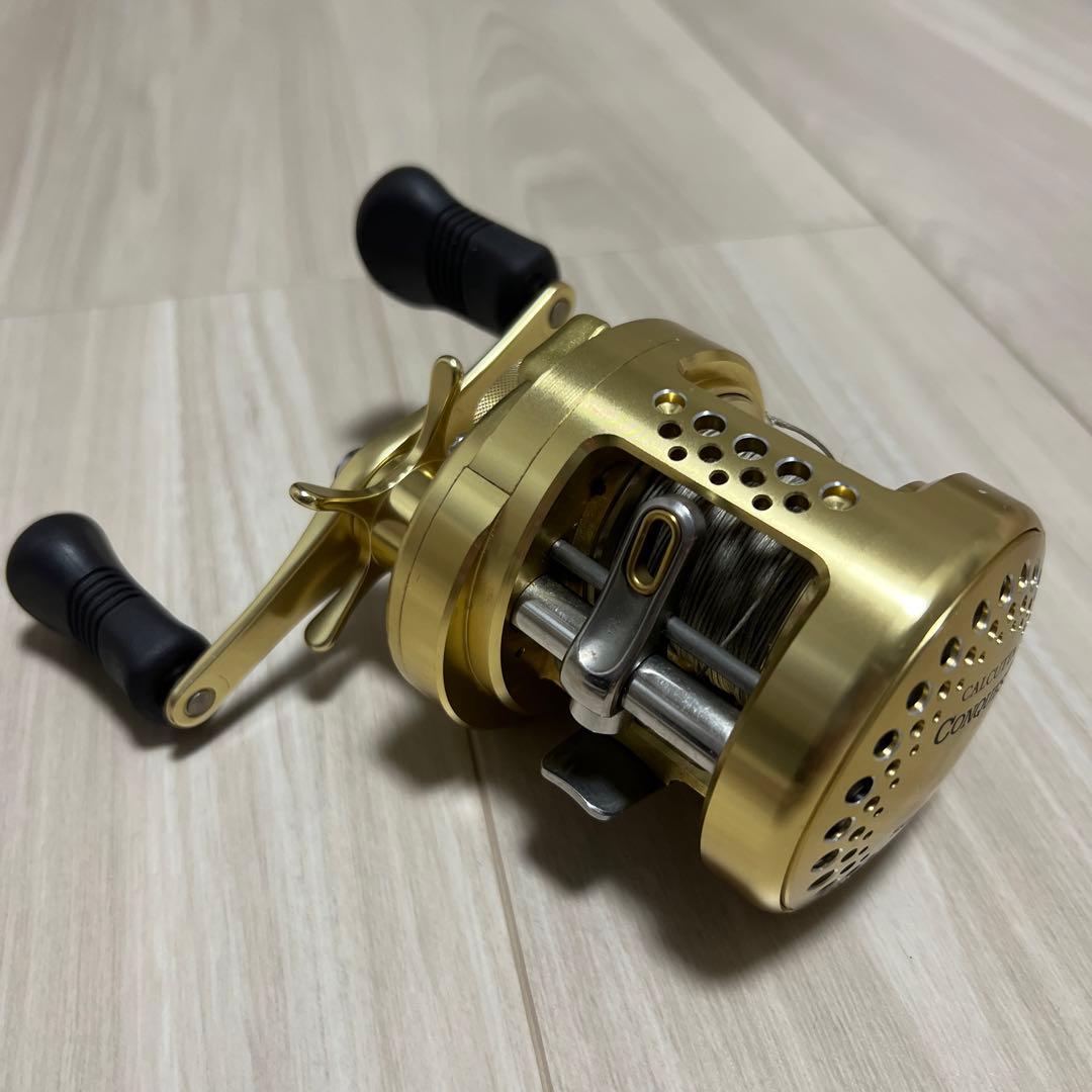 SHIMANO CALCUTTA CONQUEST 300 ベイトリール