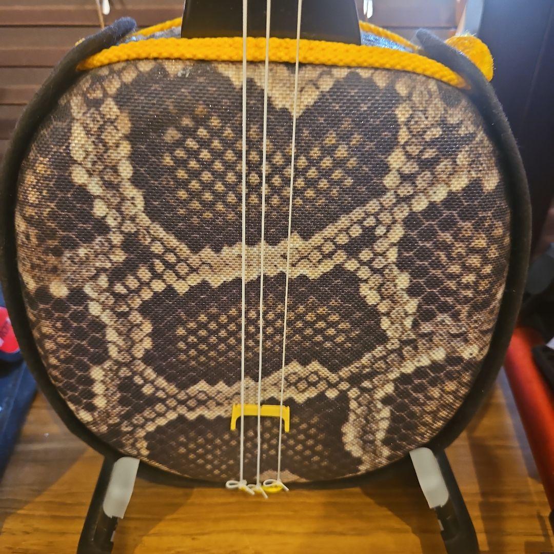 ヘビ皮模様 三線 3弦