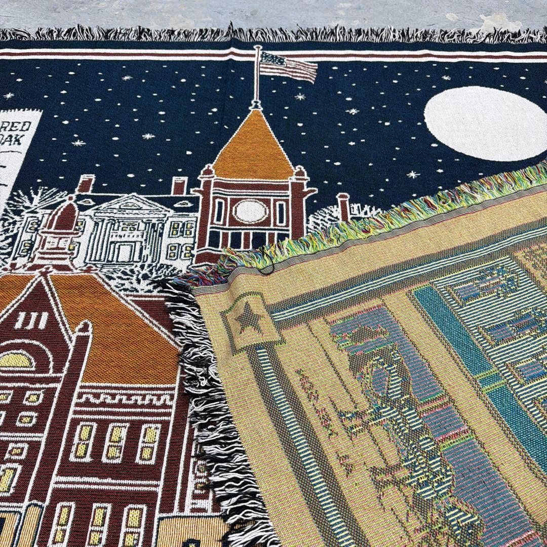 レッドオーク街並み　マルチカバー　ソファカバー　ヴィンテージラグ　136x180