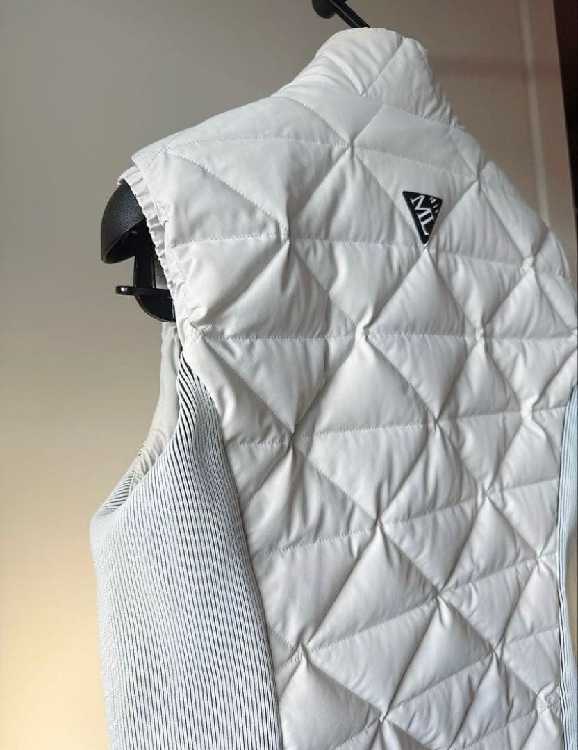 美品 ★ MARK&LONA ダウンベスト フェザー マーク&ロナ 正規品 白