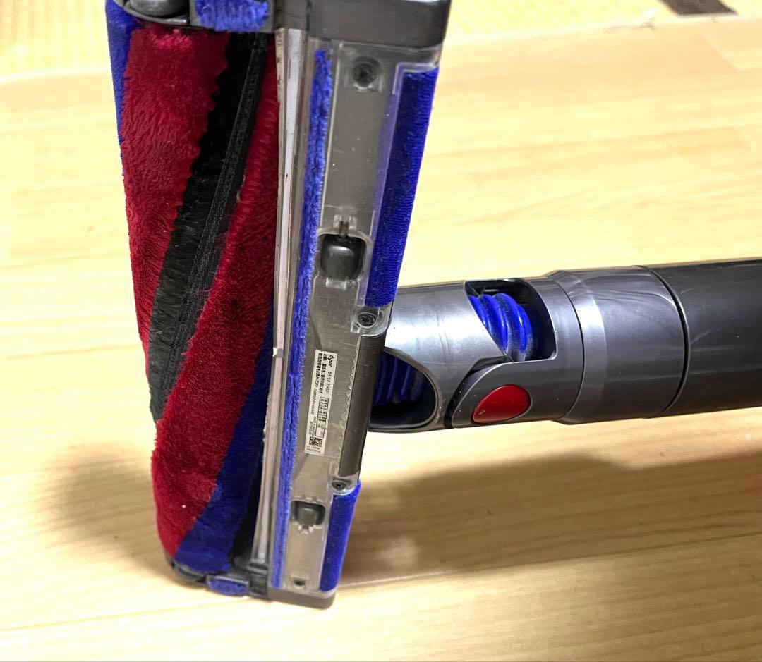 Dyson ダイソン V8 Slim Fluffy コードレス掃除機 動作確認済