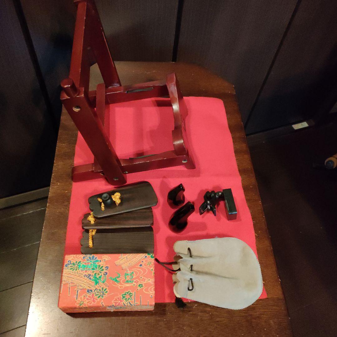 ☆三線本体、三線たて·チューナー·さんば·水牛ツメ☓2 おまけ…三線ケース