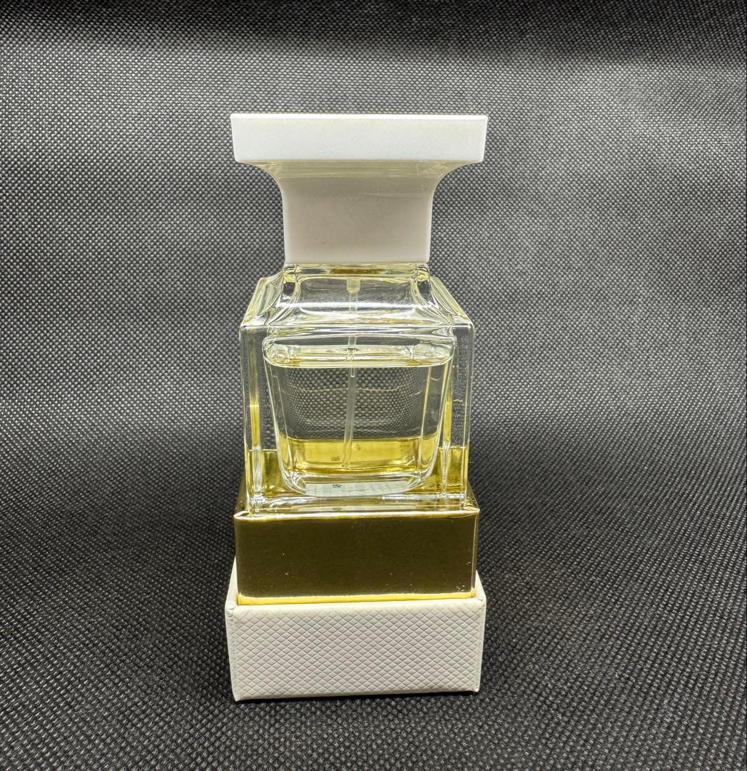 トムフォード 香水 ホワイトスエード 30ml スプレー