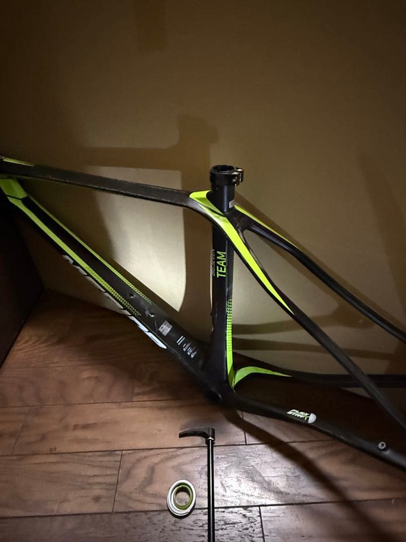 TEAM マウンテンバイクフレーム カーボンファイバー