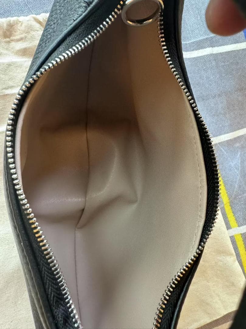 即日発送 AETA 黒 レザー ハンドバッグ Mサイズ