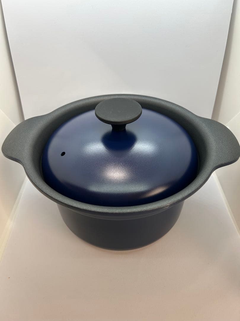 【新品未使用・箱なし】栗原はるみ 万能鍋 小 蒸し器付き／鍋つかみおまけ