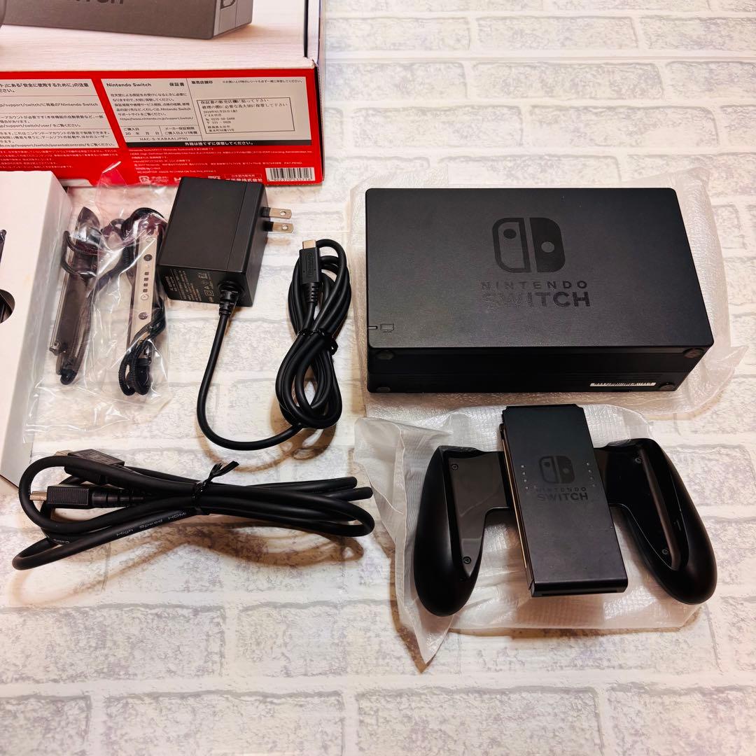 ともさん専用　Nintendo Switch ネオンレッド・ネオンブルー