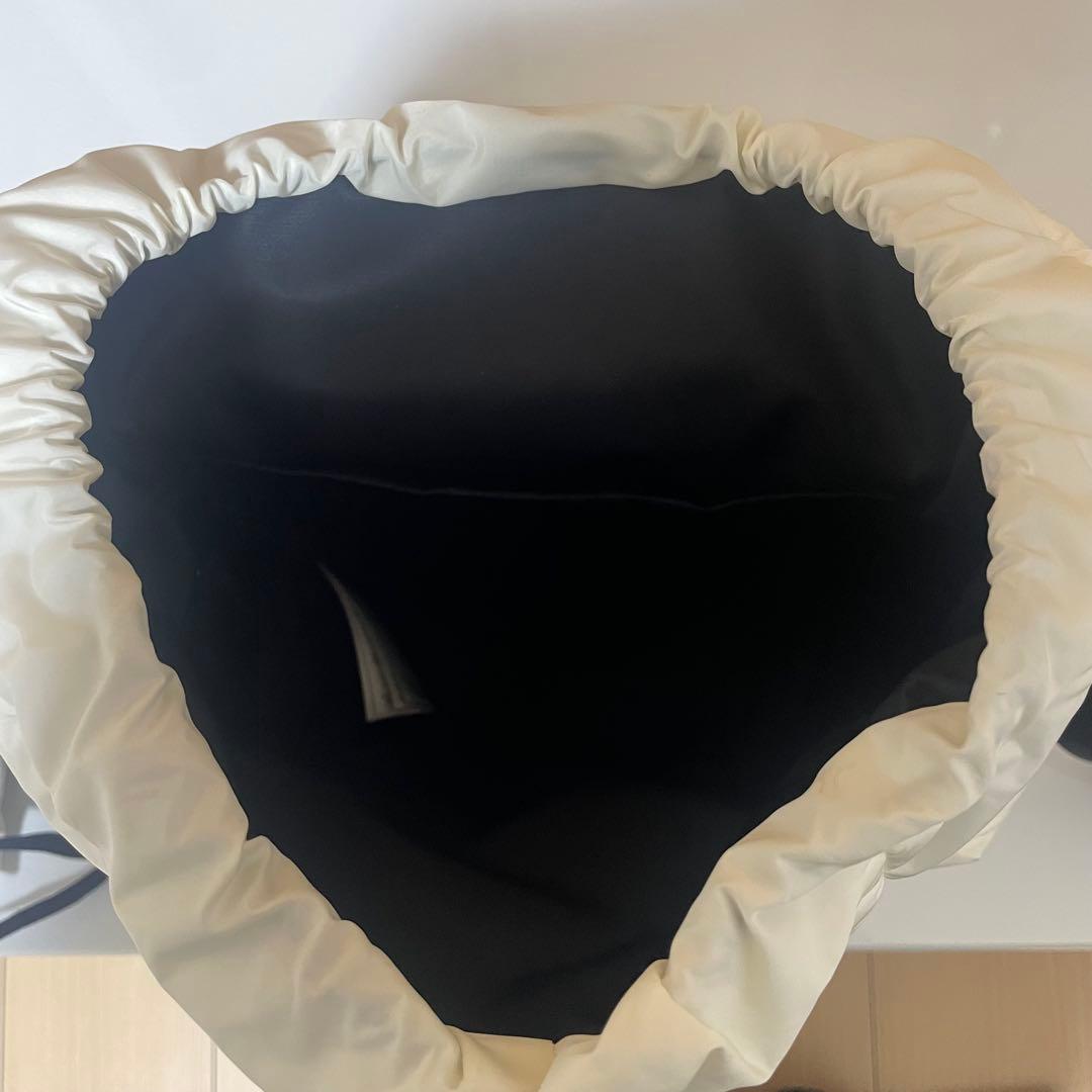 極美品　モンクレール　ASTRO BACKPACK リュック　中綿　保存袋付