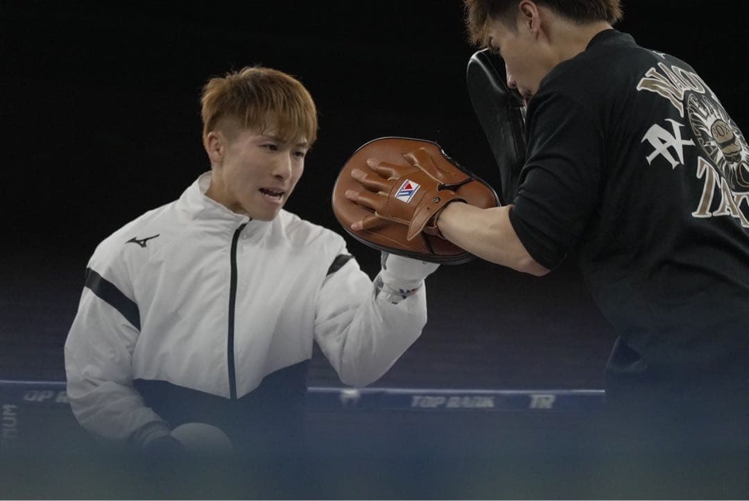 ミズノ　MIZUNO 井上尚弥着用モデル　トレーニングウェア　セットアップ　L