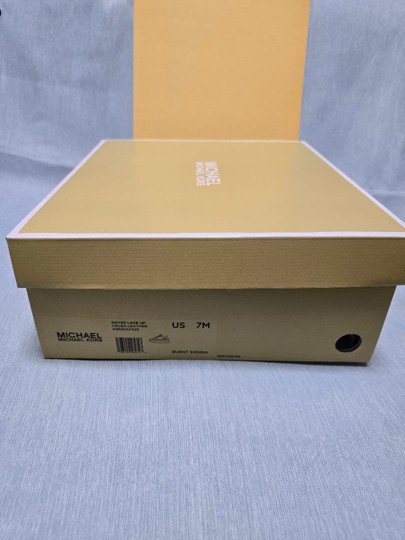 新品マイケルコースHAYES ツートーン プラットフォーム スニーカー