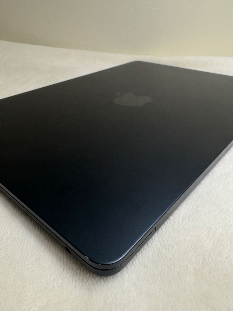 MacBookAir M2 13.6インチ 8GB・256GBミッドナイト