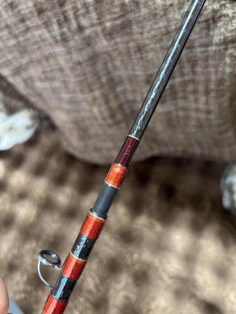 シマノ　ワールドシャウラ　１６５２Ｒ－２　ＳＨＩＭＡＮＯ