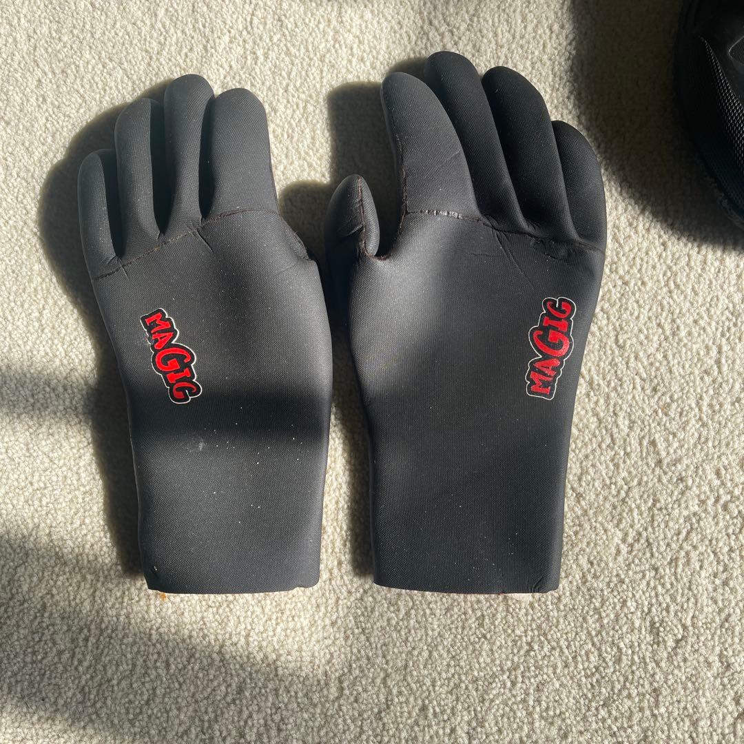 サーフボードとウェットスーツ3着(夏-冬用セット)