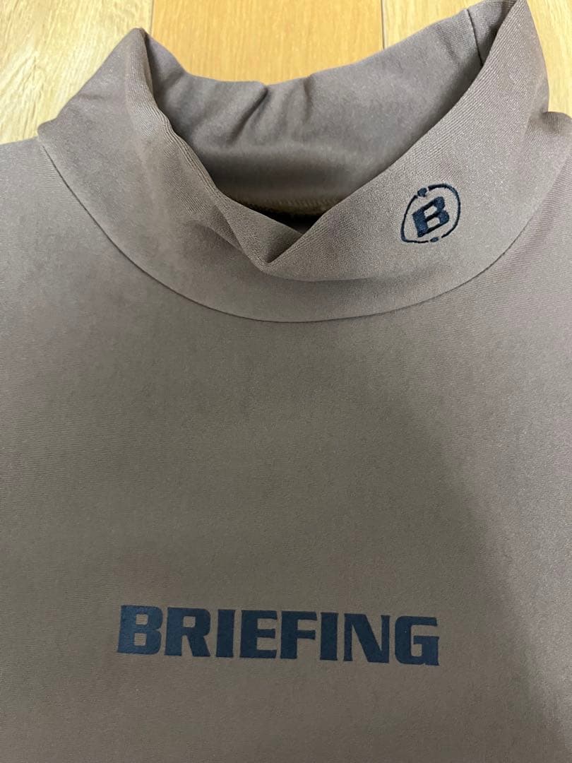 BRIEFING ハイネック ロングスリーブ シャツ ブラウン