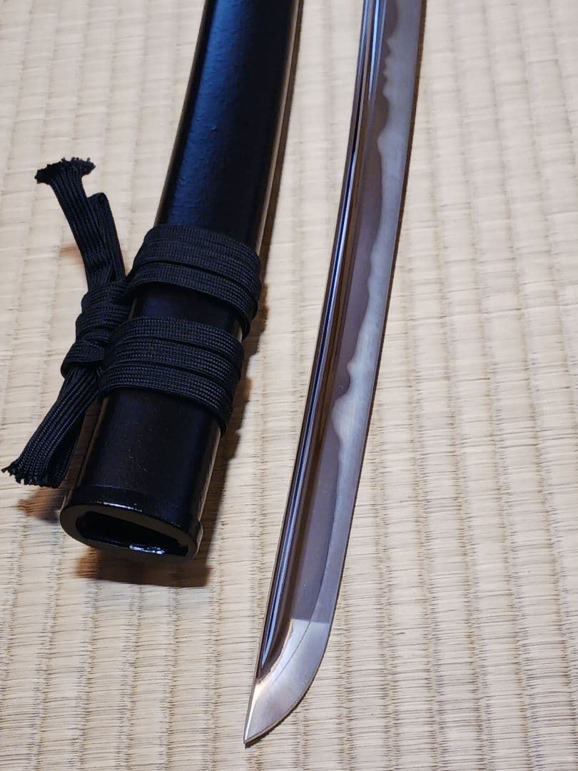 模造刀、新撰組.永倉新八愛刀(播州手柄山氏繁)写し 一貫巻拵、鐔.燻し銀鯉滝登り